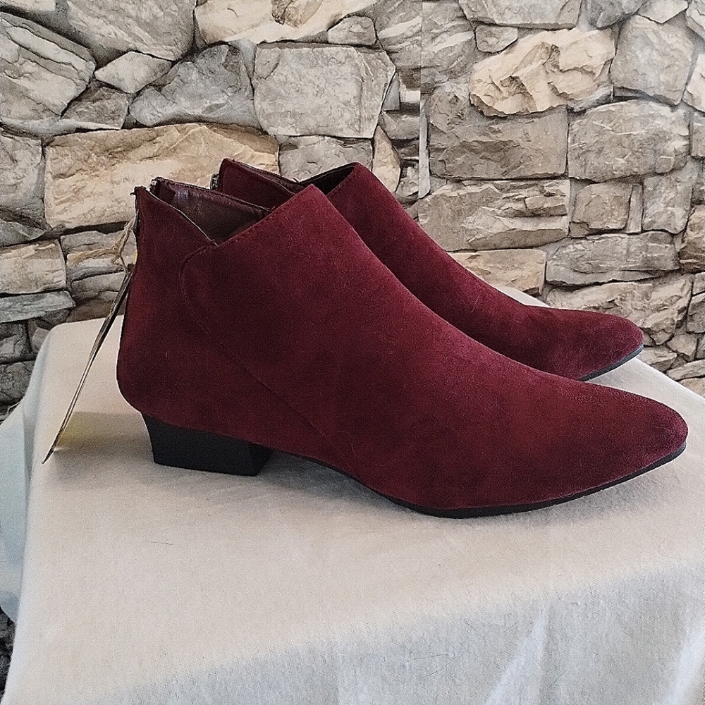 7Seven7 Kelsey Chelsey Women's Ankle Boots women's 9